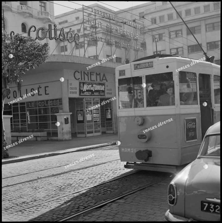 7X2EZ5's tweet photo. photo du cinéma Colisée (mogar actuellement) on voit le tramway qui passe devant.... https://t.co/3GBqc80Vq9