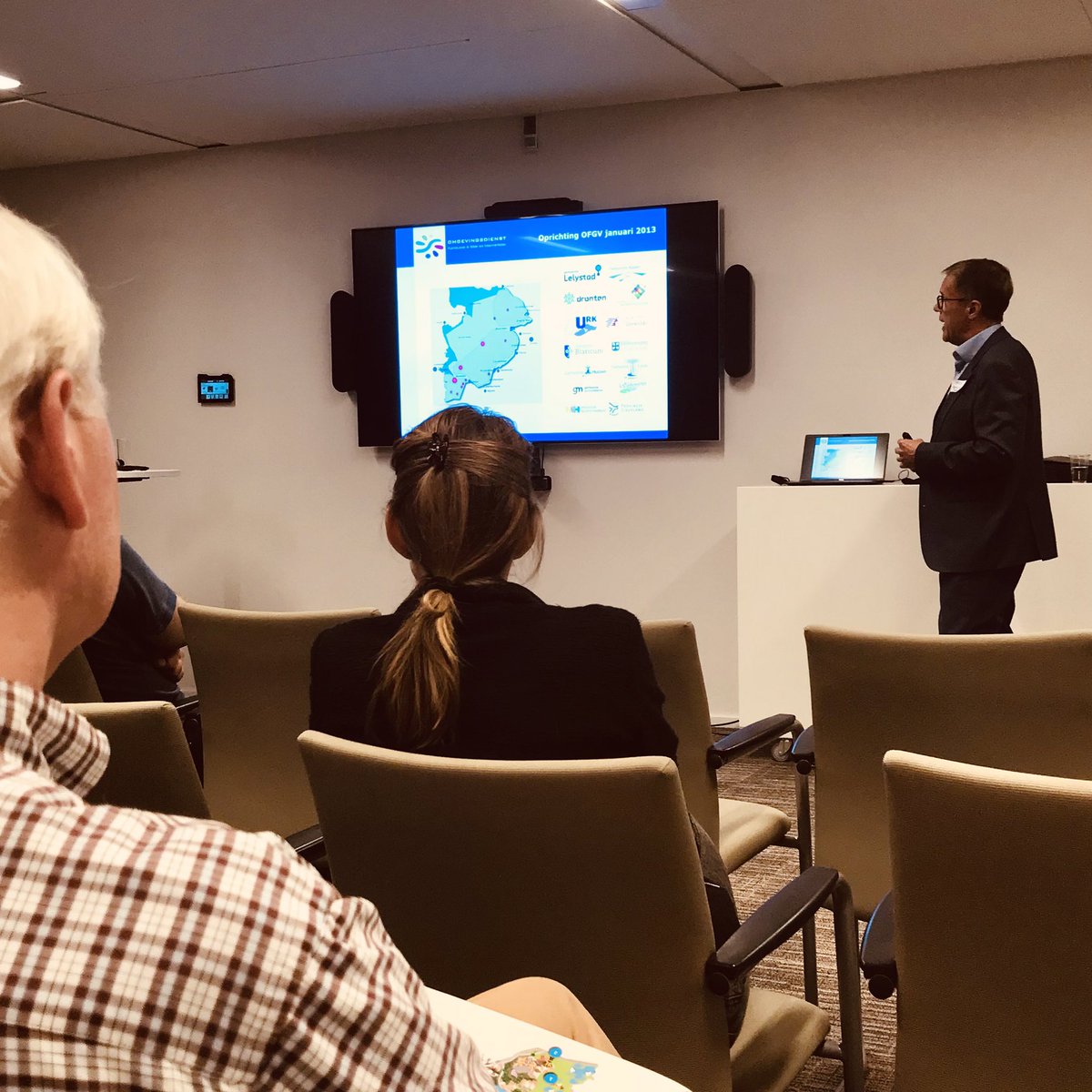 <a href="/RaadHilversum/">RaadHilversum</a> <a href="/gmvandentop/">Gerhard van den Top</a> <a href="/MRAsamenwerking/">Metropoolregio Amsterdam</a> <a href="/_OFGV/">OFGV</a> <a href="/mooigooi/">mooigooi</a> Deelsessie II over de Omgevingsdienst Flevoland &amp; Gooi en Vechtstreek.