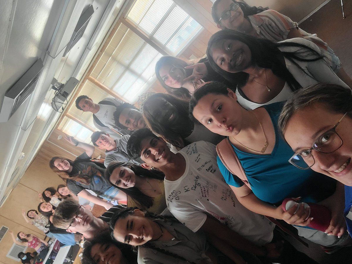 MrsDAversaAVID's tweet photo. My AVID Seniors are amazing and I am going to miss them to pieces! We had our senior goodbye party today since it was their last day. They are all going to do amazing things. 🤍🐺💙 https://t.co/B8QYvPuH1O