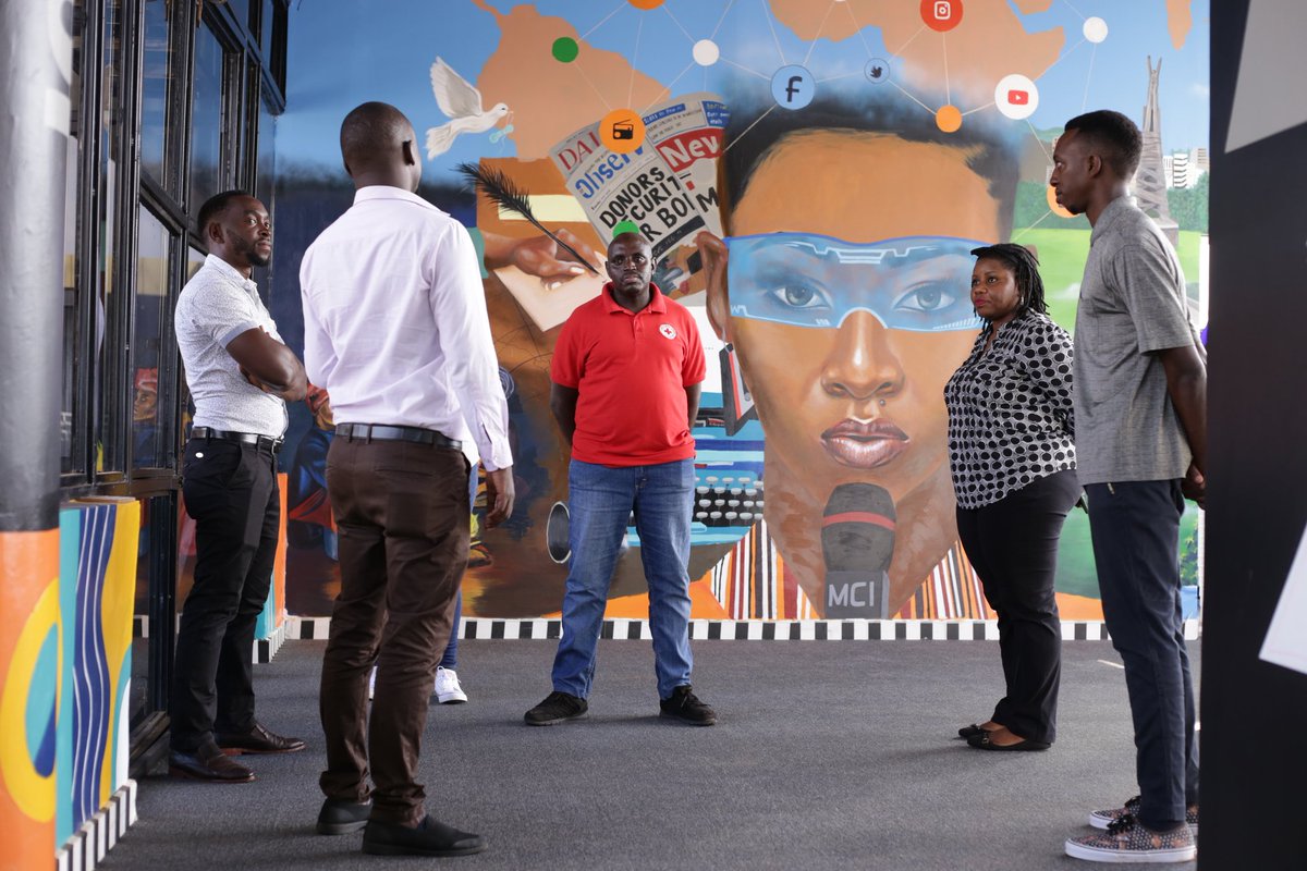 RobertKasumba4's tweet photo. Its always great to be back @IMChallengeug @mcimediahub. Happy to be part of the #MobileStorytellinglab team @UgandaRedCross funded by @ifrc. https://t.co/OoNXscbMUb