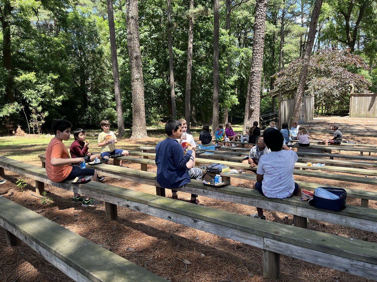 Enjoying the beautiful weather while we ate lunch today <a href="/CombsCatchUp/">Combs Catch Up</a>