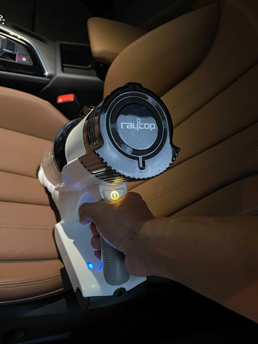 RAYCOP_USA's tweet photo. We're committed to creating products that make your life easier and safer. Our Omni series of vacuum cleaners are powerful, cordless, and enable you to clean ANYWHERE in your house or car.
#autocare #cartips #procleaning
https://t.co/LniqdtmMew https://t.co/bNcsQBs5iU
