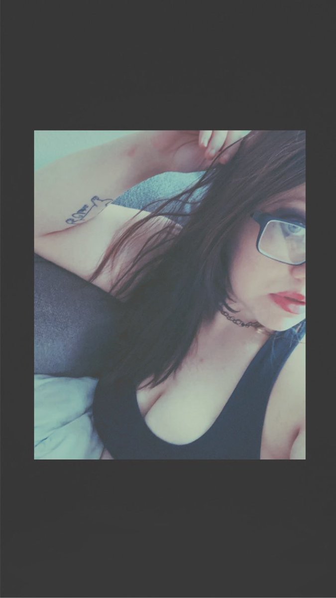 Kittann99's tweet photo. lemme bounce on you. #cashappme #paypalme too see them bounce freely? #sellingcontent #bigbooblove #bigtittygf #spoilmeispoilyou #nsfwtwt #sellingnudes https://t.co/73zYo1q3Ll