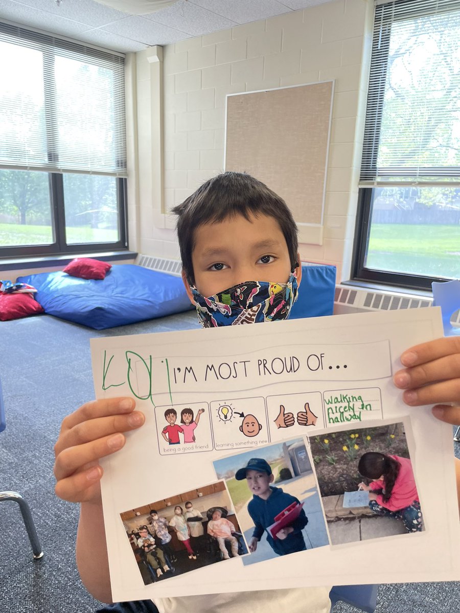 teach_withMrsV's tweet photo. Such a great celebration reflection activity from @ms_bullington for our last social group of the school year! Ss reflected on what they are most proud of from this school year. Hard to believe we only have 6 days of school left! 🥳 #Room109Rocks https://t.co/JwZFhAJMat