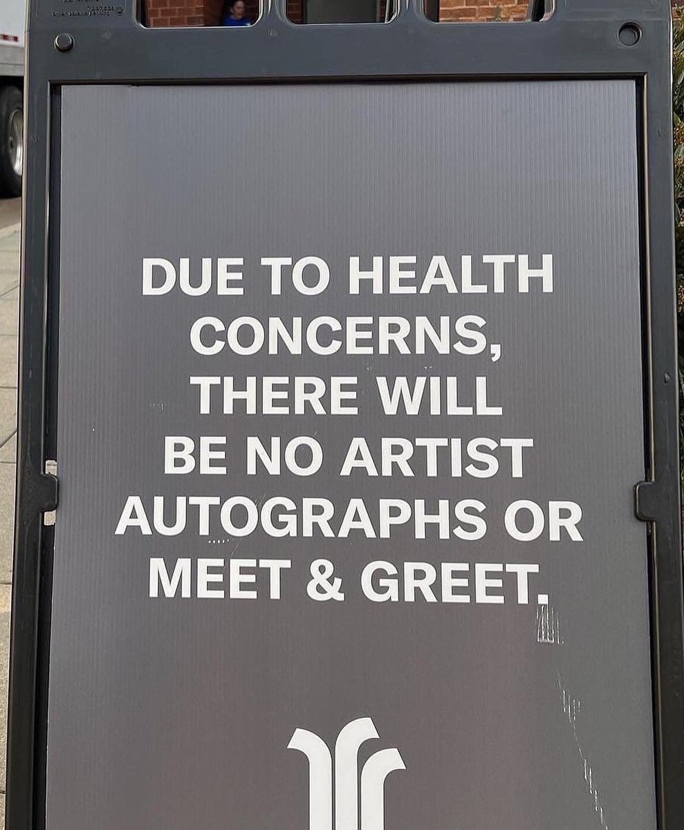 Rochester NY! Come out to the venue tomorrow to record a message for Tori Amos &amp; drop off gifts/letters 12-2.  Please stay away from the stage door/bus as we still have a pandemic.  Her wishes.  #ToriAmos #toriamosfans #ewf #earswithfeet #oceantoocean #Rochester