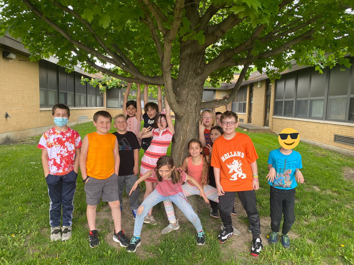 MrsNelson_d118's tweet photo. Countdown to Summer Day 2: orange and/or mismatch day! 🧡😊@WaucondaGS118 @WaucondaCUSD118 #d118life #wgs118life #thirdgradegeckos https://t.co/wU2JnLadp2