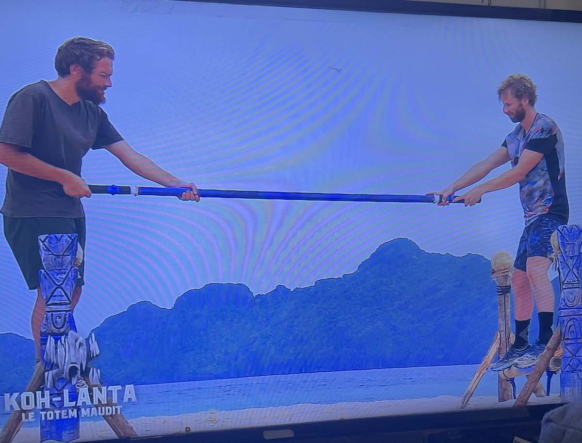 AtaVandenb's tweet photo. #KohLanta wesh mais Jean-charles il prends tout pour lui. Oohh lenculé 😂🤣😅#KohLanta2022 https://t.co/n5qkprAKUw