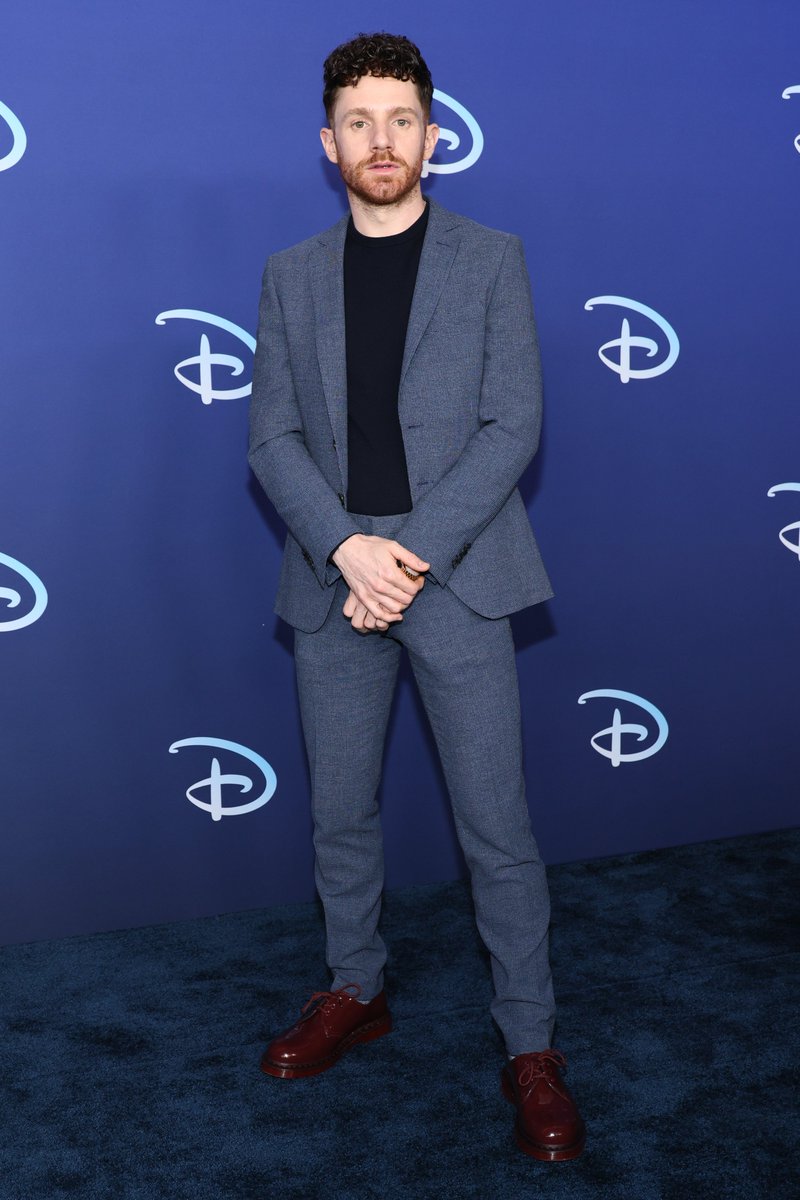 OnTheRedCarpet's tweet photo. .@JainaLeeOrtiz, @ChrisPerfetti and Emayatzy Corinealdi have arrived at the 2022 @ABCNetwork Disney Upfront at Basketball City Pier 36 South Street in New York City.
(Photo: Dia Dipasupil/Getty Images) #ABCUpfronts https://t.co/rLOyhvW5ZN