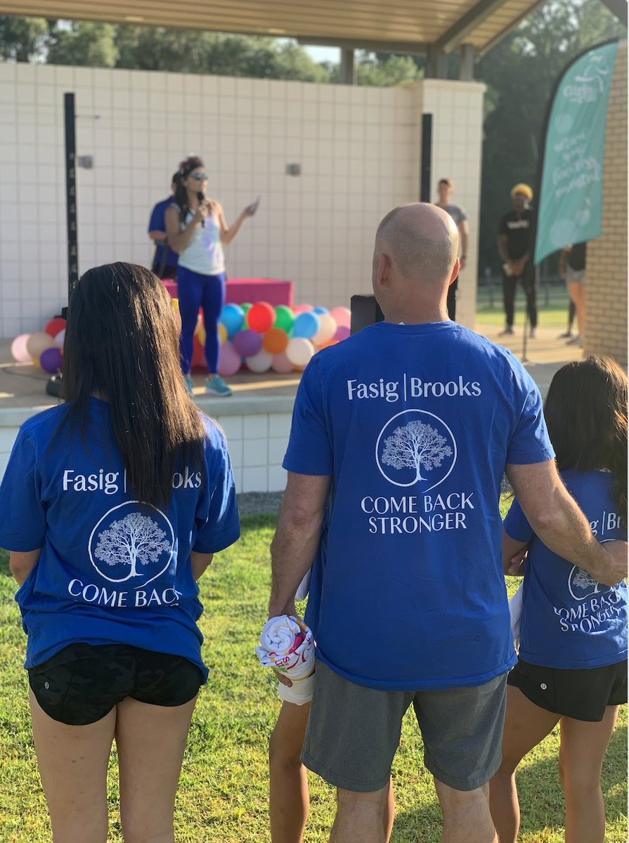 FasigBrooks's tweet photo. These Girls were unstoppable as Dana Brooks gave a pre-race pep talk: Girls are meant to be who and what ever they want to be in life! We love Girls on the Run! #GirlsOnTheRun #ComeBackStronger #FunctionalFeminism #empoweringyouth #personalinjurylawyer #accidentAttorneys https://t.co/ZQwATC5dCj