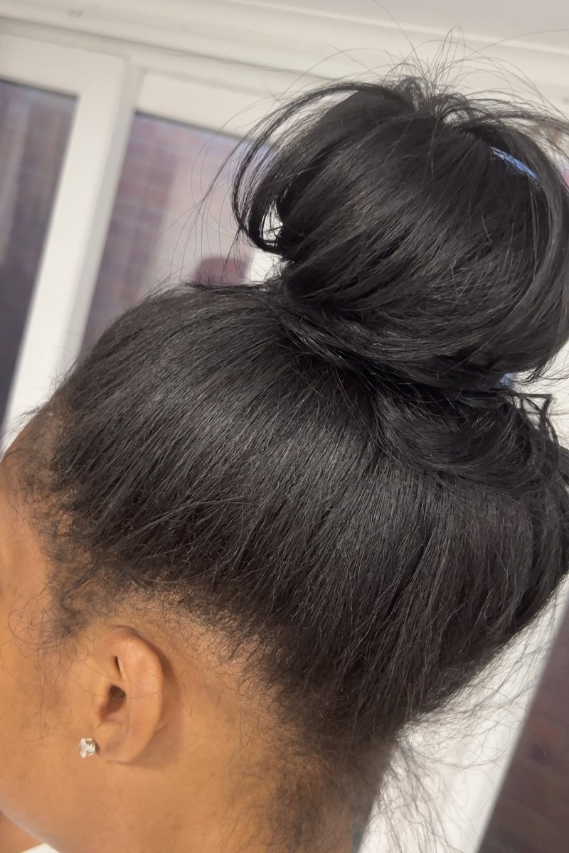 Dazhaneleah's tweet photo. Leaving the wigs behind to get micro links that blend seamlessly with your natural hair >> https://t.co/h602e74Lk9
