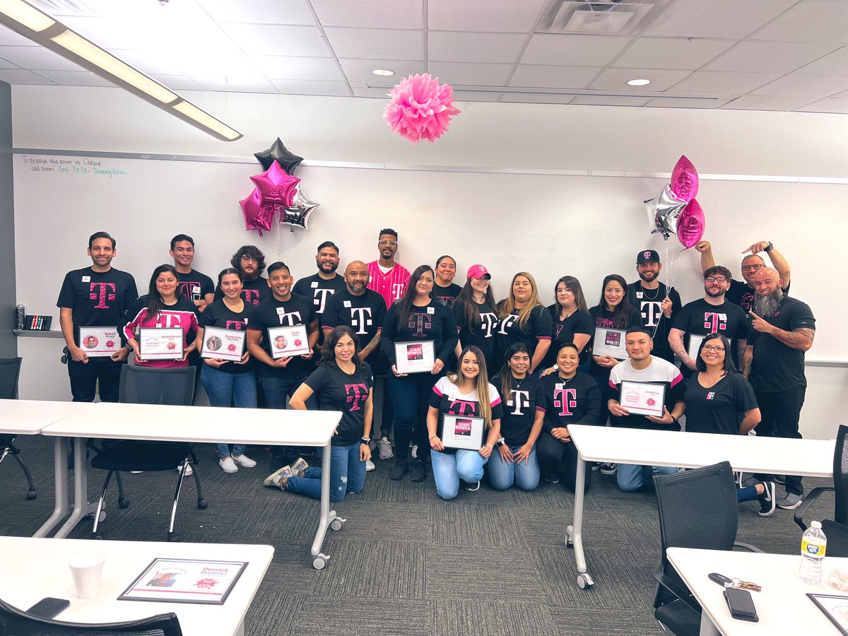 San Antonio Lunch of Champions. 🎉Celebrating our April #TopPerformers 💪🏼💪🏼💪🏼🥳🥳 @tjtscgkt @cjgreentx