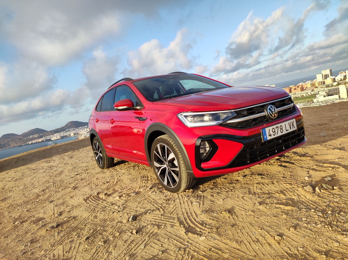 britoprensa's tweet photo. 🏁 Este finde hemos disfrutado del #volkswagen #taigo #rline en su versión más deportiva en un preciso color rojo intenso metalizado, que despertó la curiosidad de muchos.
🤔 ¿Sabías que Taigo deriva de la palabra Tigre🐅? 
https://t.co/mcOCsMHuSq https://t.co/TVJALP6ACg