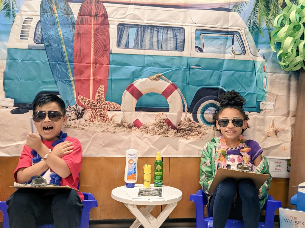 These second graders were channeling their inner <a href="/TomBrady/">Tom Brady</a> and <a href="/RobGronkowski/">Rob Gronkowski</a> while working today. Soaking up these last two weeks <a href="/ProfeLlerena/">Ms.Llerena</a> <a href="/psprincess18/">Jennifer Chamoun</a> @MortElementary