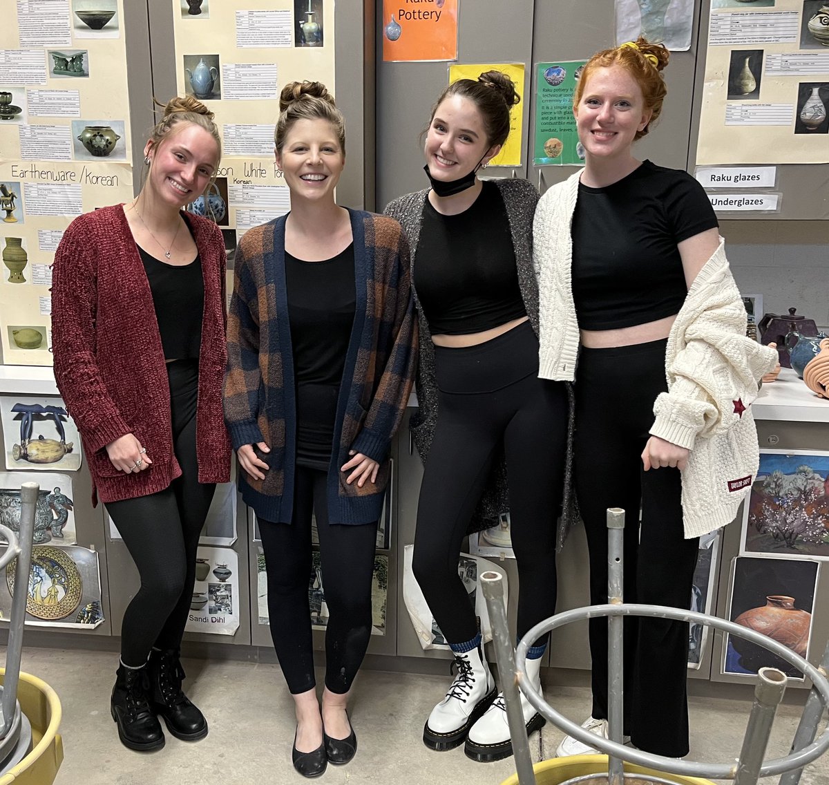 SOS_LakeOrion's tweet photo. It was Mentor Day at LOHS for Sources of Strength Week. Shout out to all the mentors including Mr. Kopek and Ms. Feeney whose “mentees” honored them by dressing like them! https://t.co/JayYZxVEXL