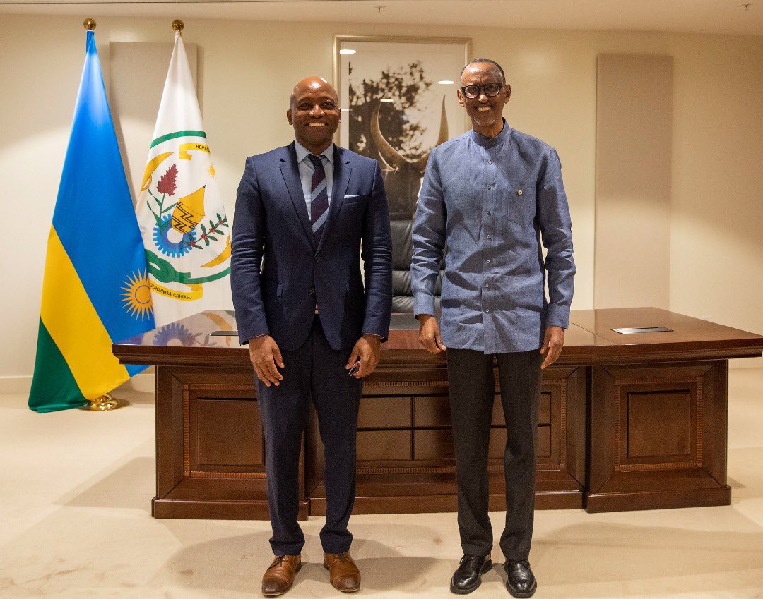 GomeraM's tweet photo. Fantastic meeting H.E. President @PaulKagame and senior government officials - we discussed opportunities to grow a new class of young entrepreneurs &amp; closing the gap that is preventing Africa from emerging as a knowledge super power. Really honoured to have had the opportunity. https://t.co/eK45GyBoHN