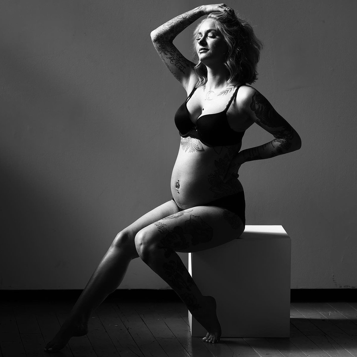 breezybargeron's tweet photo. 4 more weeks sweet girl https://t.co/Dcac458Ivf