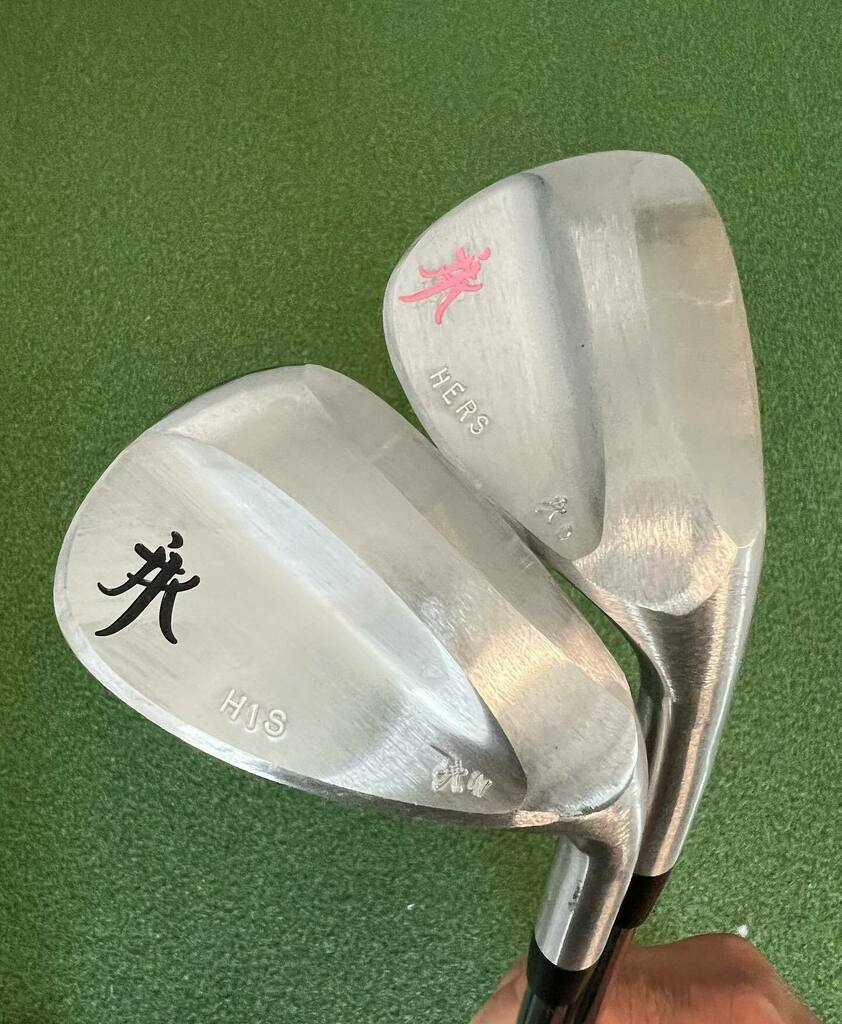 Joey3108's tweet photo. “His & Hers”, so sweet! @300yardswingtipz #JKwedges #NothingLikeIt #TryItToBelieveIt #SimplyTheBest #PurePerformance #MadeWithLove #Handcrafted #getfitted #S20Csoftcarbonsteel #CoinForged #SoftForging #OnePieceForging #CustomHandGrind #MilledFace #Mille… https://t.co/jKYKyLpVvy https://t.co/zL04phCp3f