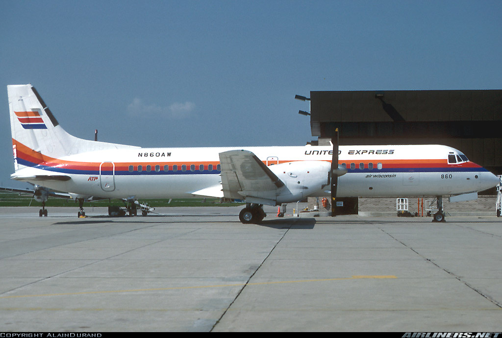 n194at's tweet photo. Air Wisconsin (United Express)
British Aerospace BAe ATP N860AW
ATW/KATW Outagamie County Regional Airport
Photo credit Alain Durand | August 1991
#AvGeek #Airline #Aviation #AvGeeks #BAeATP #AirWisconsin #AWI @airwisconsin #Appleton #ATW https://t.co/6HQq3kHP3S