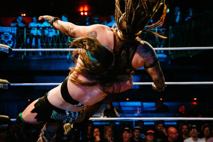 global_catch's tweet photo. [Resultats] @ThisIs_Progress Chapter 134 :

- Tables Match: @alexxisfalcon bat @SkyeSmitson

- Ricky Knight Jr. bat Leon Slater

- @RavenCreed_ bat @_theyaremax_

- @CaraNoirPW VS Spike Trivet se finit en double DQ

#Chapter134 https://t.co/0Axlh5NO9j