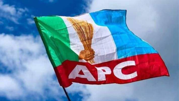 hon_Abdul_'s tweet photo. A STITCH IN TIME SAVES NINE!
Our dear @officialapckad
has so much entrusted the
@elrufai administration with alot of foil & transparency, Dis brought about the unities in time, the k/South delegates selection process should be based on transparency & not prejudice.
#saveKD/South https://t.co/aYJsCADwOp
