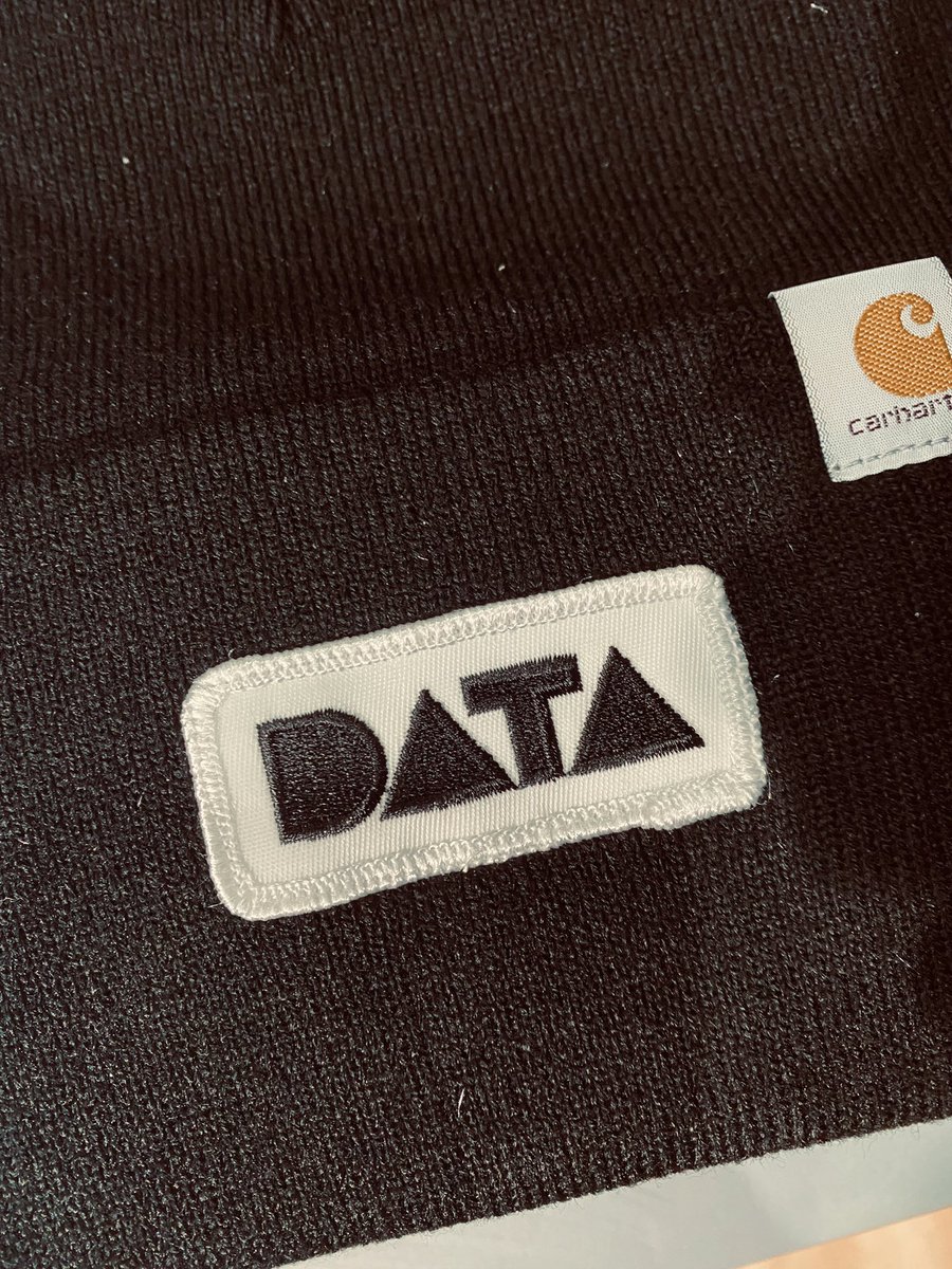 ladataviz's tweet photo. Interesting design choice @tableau 😏 #data22 https://t.co/Xkn1OEH4Yr