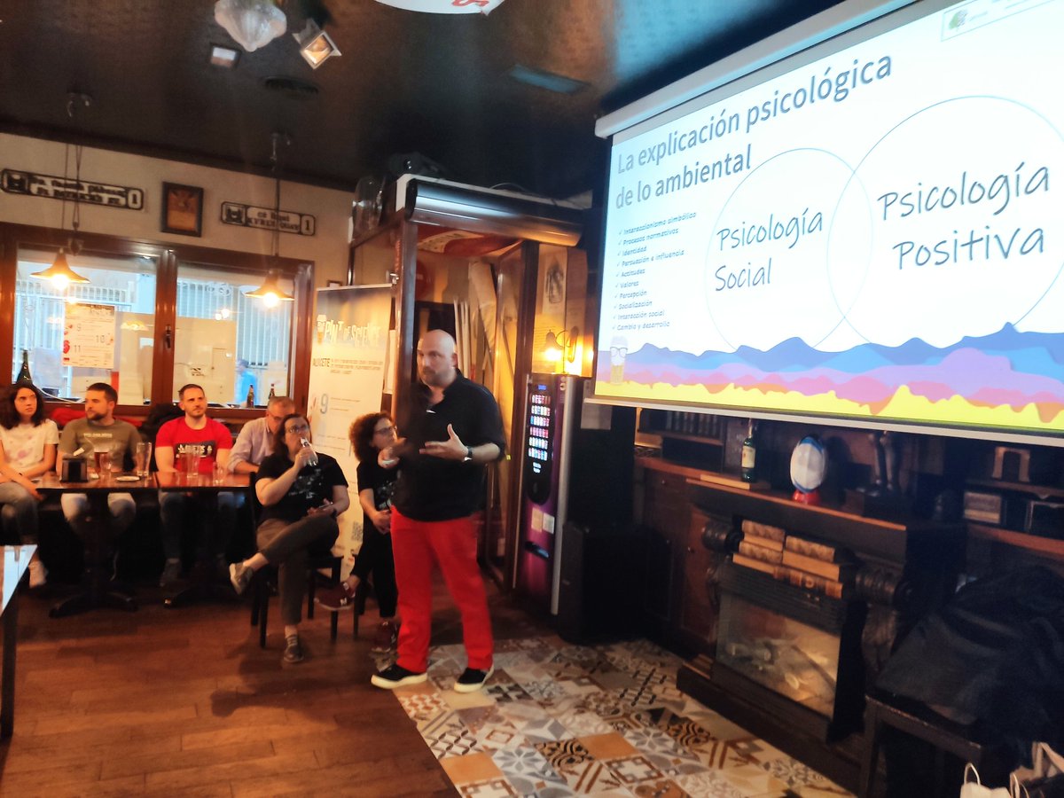 UCLMdivulga's tweet photo. 📢🗓️ DÍA 🔟 DE MAYO:
➡️ Albacete #Pint22ALB: #IsabelPardoGarcía y @PabloOlivos5 (@ftaadcee_ab @esiiab @PopularLibros @PCTCLM @I3aUclm @AJIAlbacete @cribuclm #IDINE)
👁🗨https://t.co/ezNT7FVjRk https://t.co/Eh3jLU9OYE