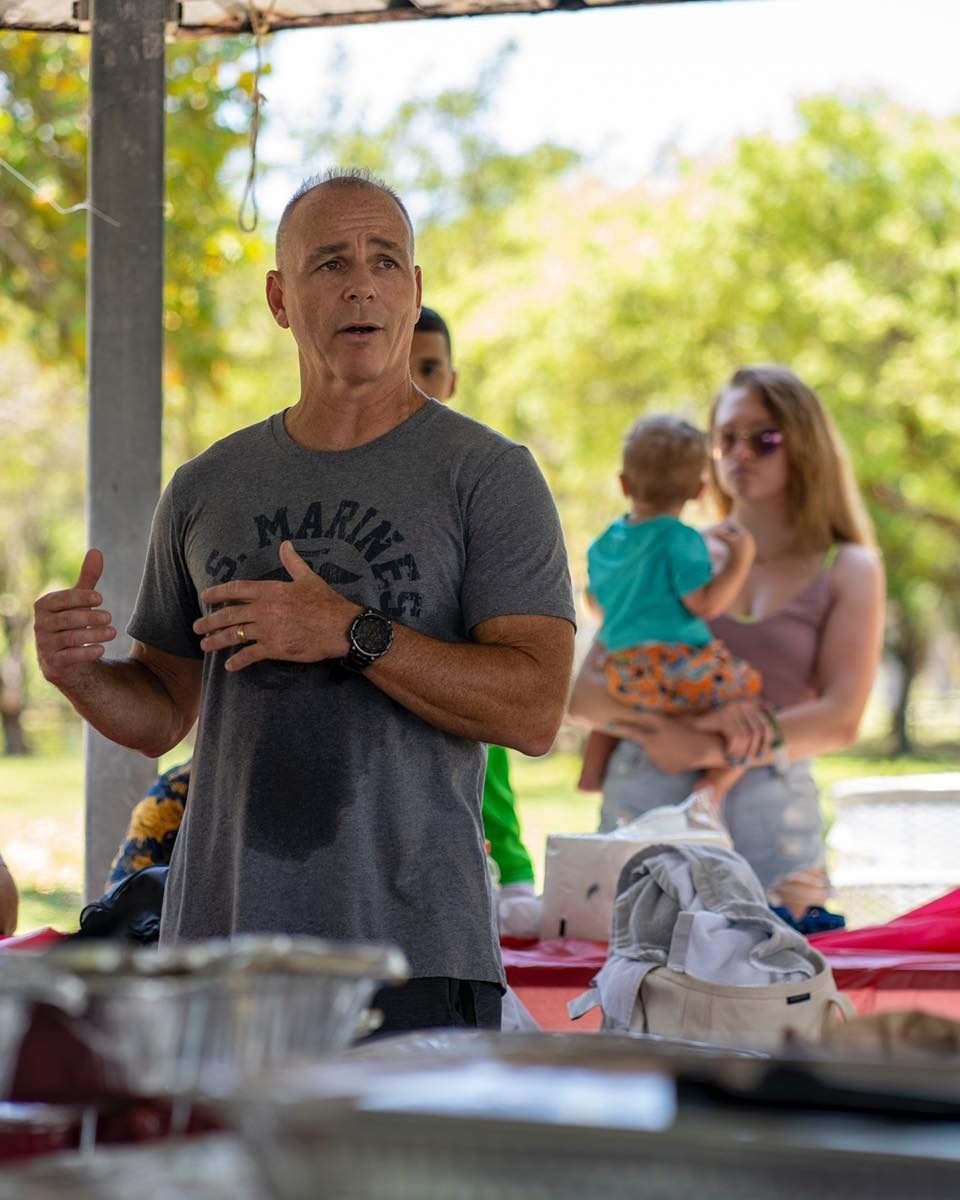 MARFORSOUTH's tweet image. It’s not goodbye, it’s see you later 👋

#Marines spent quality time together at a beach farewell May 13, 2022. As headquarters #MARFORSOUTH transitions locations to Marine Corps Support Facility, New Orleans, both old &amp;amp; new Marines celebrate the command’s time at @Southcom.