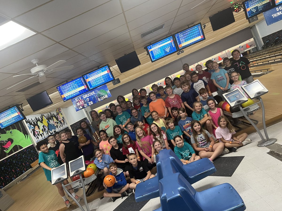 Towers_Tina's tweet photo. The last two days I wanted to reward our 3rd and 4th graders for working so hard on the ACAP sooooooo I took them bowling!! We had a FABULOUS time together @barkleybridge 
Family Lanes in Hartselle was  PERFECT! @HartselleSchool @jamiepdutton12 @kjared87 @pointerpal @c_zuck https://t.co/1cofkNlSat