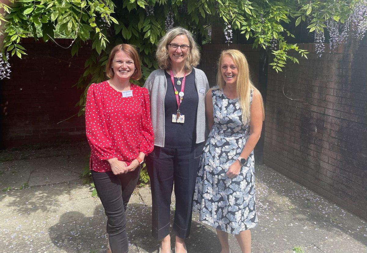 16plusGlosDM's tweet photo. Great Diabetes conference organised by the Community Diabetes Team @GlosHealthNHS. Members of the 16+ diabetes team from @gloshospitals featured twice! #lunchtimesunshine https://t.co/Tkpyb6yC1k