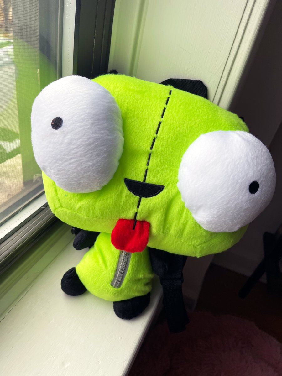 ⚡️ IT IS TIME 4 A GIVEAWAY! ⚡️ WHO WANTS A GIR BACKPACK!?!?!?! I LUVS GIR HE IS SO RANDOM XDDDDDD RULES - LIKE/RT DIS POST - FOLLOW DIS TWITTER x3 - TAG A FRIEND (WHO IS NOT A POSER!!!) IN DA REPLIES ENDS 5/24!