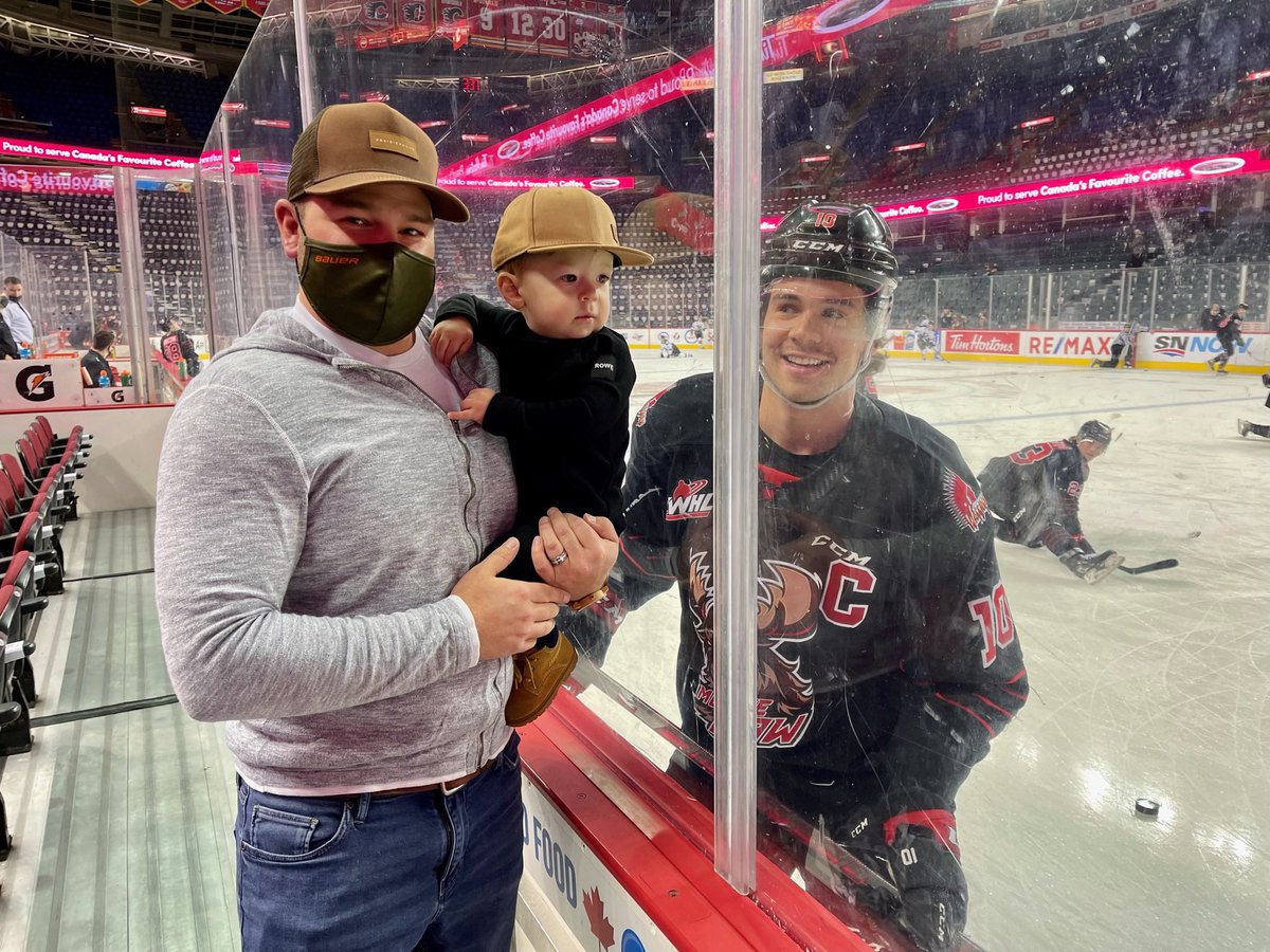 Daemon Hunt tweet media