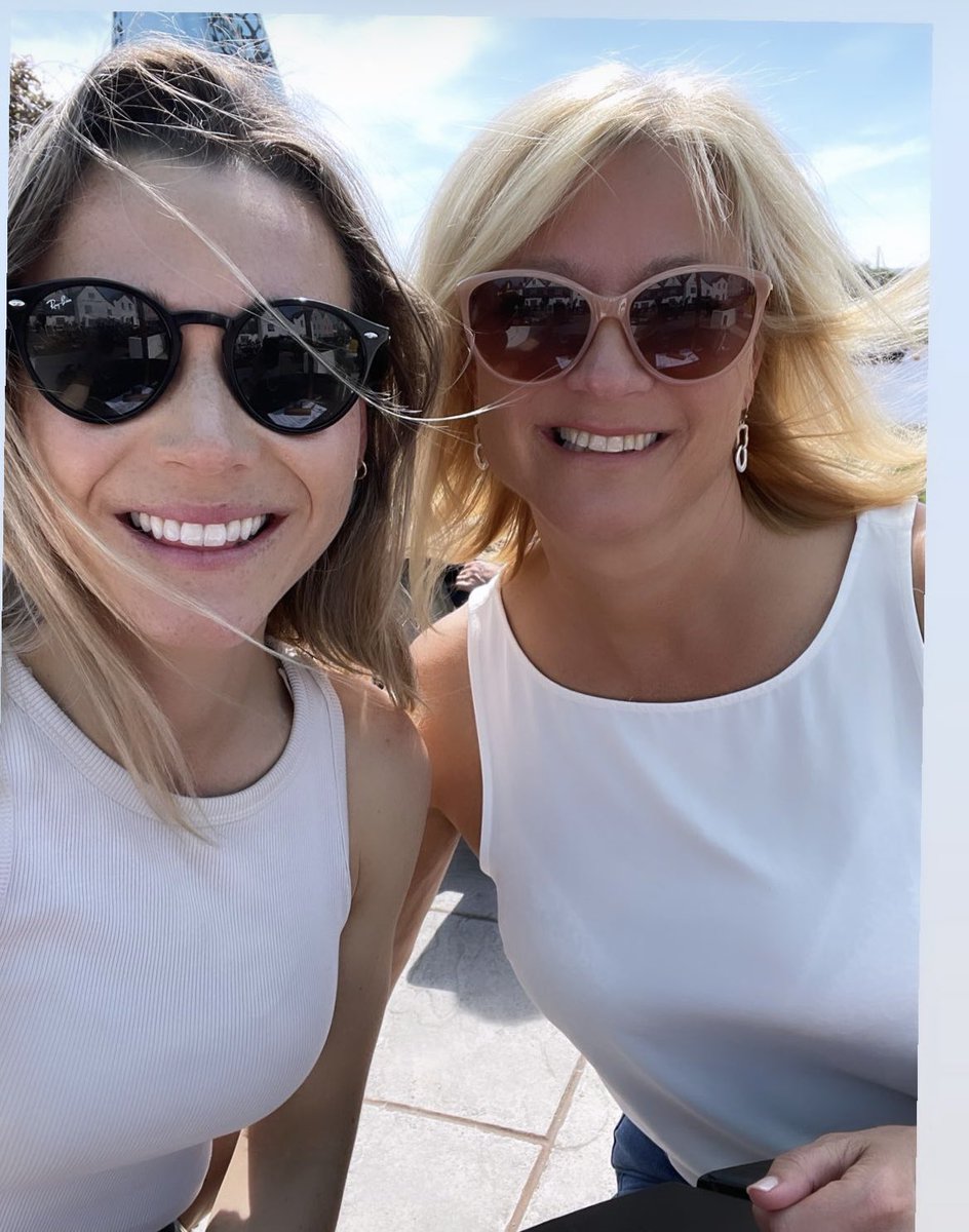 Popoutpugs's tweet photo. Ladies that lunch 🥂#nieceauntie#supportingeachother❤️ https://t.co/Y4ONIQzXDI