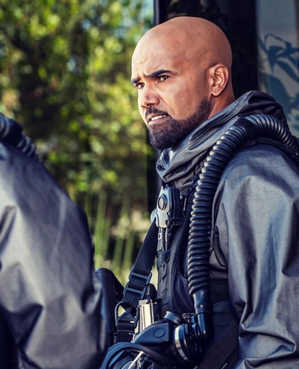 gladysivory3's tweet photo. ๐ฌ #SFM #Shemarfmoore #Journeyofadreamer #HONDO #Swatcbs #rollSWAT #Season5 #SWAT #SwatSquad #TeamSwat #SWATsunday #Finale ๐ธ from Shemarfmoore IG story ๐ฅ๐ฅ https://t.co/84hkZYIe2X