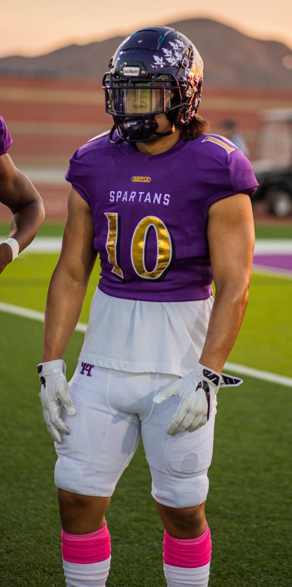 JHillsAthletics's tweet photo. Our male CBAADA athlete of the year is Aaron Muniz. A 2-sport star in football and track. Anybody who played us knows #10 was a problem for you on the field! Congratulations! @jhillshs #jhillsway https://t.co/JyTGizvCb7