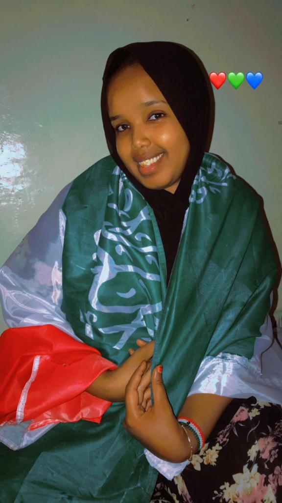 AdeecaC's tweet photo. Sanad guuro wacan 🌹 https://t.co/mXH768DqFX