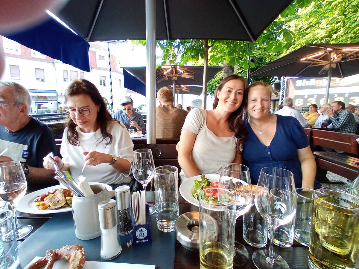 Die Wachau ist eine echte Genussregion. Das haben wir mit <a href="/Creativelena/">Elena Paschinger</a>, <a href="/SabinesTravels/">Sabine Mey</a> @travelwriticus und Christina Leutner in Krems getestet.