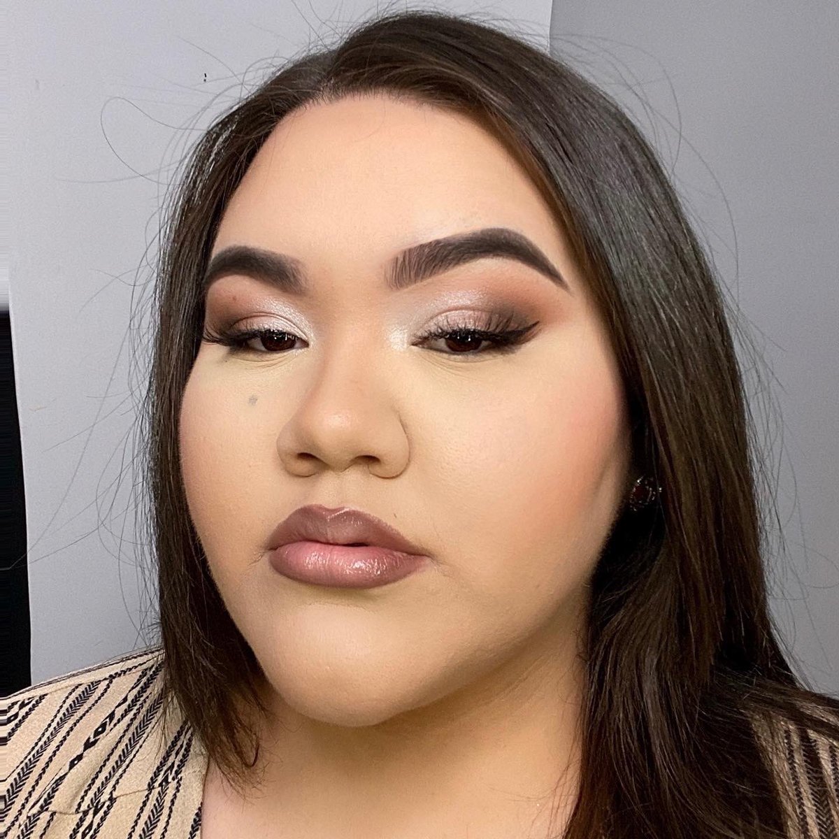 emiilyxor's tweet photo. slowly falling inlove with soft glam✨
entire eye look using The Matte Book by @thecrayoncase @WuzzamSupa 🎨🔥 https://t.co/tJdwXqYi6h