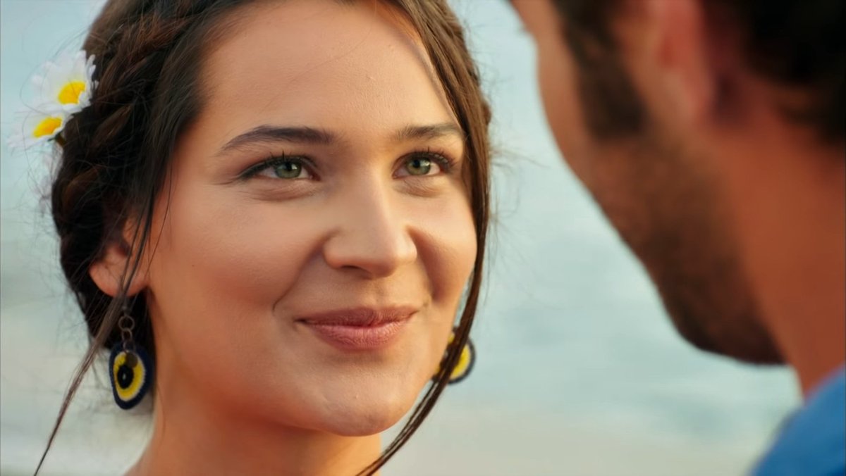 diziitakipcisii's tweet photo. Geceyi #İlkFer ile kapatalım. 💘

#YusufÇim #GülsimAli #HanımKöylü https://t.co/u4PKrlklMZ