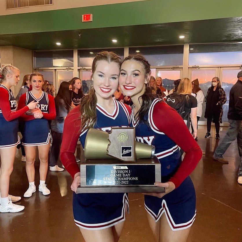 PerryPomCheer's tweet photo. ✨Senior Spotlight✨
Hailey Hanson
3 years on Perry Cheer 
3 State Titles 
Headed to Northern Arizona University #jacksup 
We ♥️ You https://t.co/xbBB2GZlrI