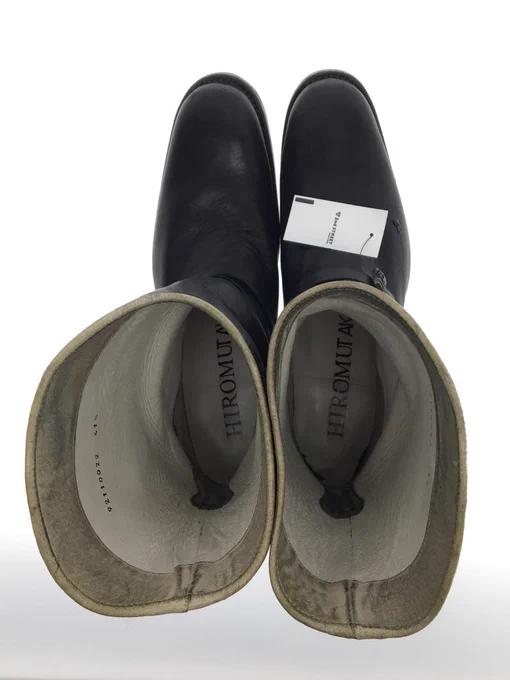 Found a pair of Hiromu Takahara engineer boots for sale, or as I like to think of them, Louboutins for Final Fantasy nerds 