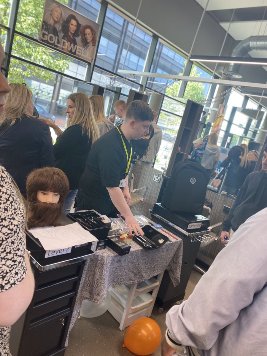 RaychelMJones's tweet photo. Great 1st transition evening for our new 22/23 cohort @urbasba @CAVC future Hair, Barber, Theatrical & Beauty learners enjoying our #haveago #digitalzone #demozone #sciencezone 🙌🙌 looking forward to seeing you all back in September! https://t.co/R5HATrU6Aj