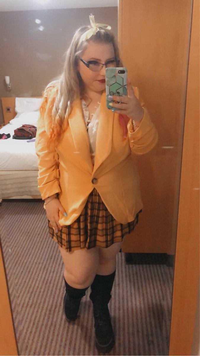 missdivarose's tweet photo. This photo has made me win tickets to the @HeathersMusical filming in London in 2 days time!!! Thank you so much for picking my cosplay as a winner. I’m still in shock. @TheOtherPalace here I come!! 💛❤️💚💙 https://t.co/4j3CTbsaoj