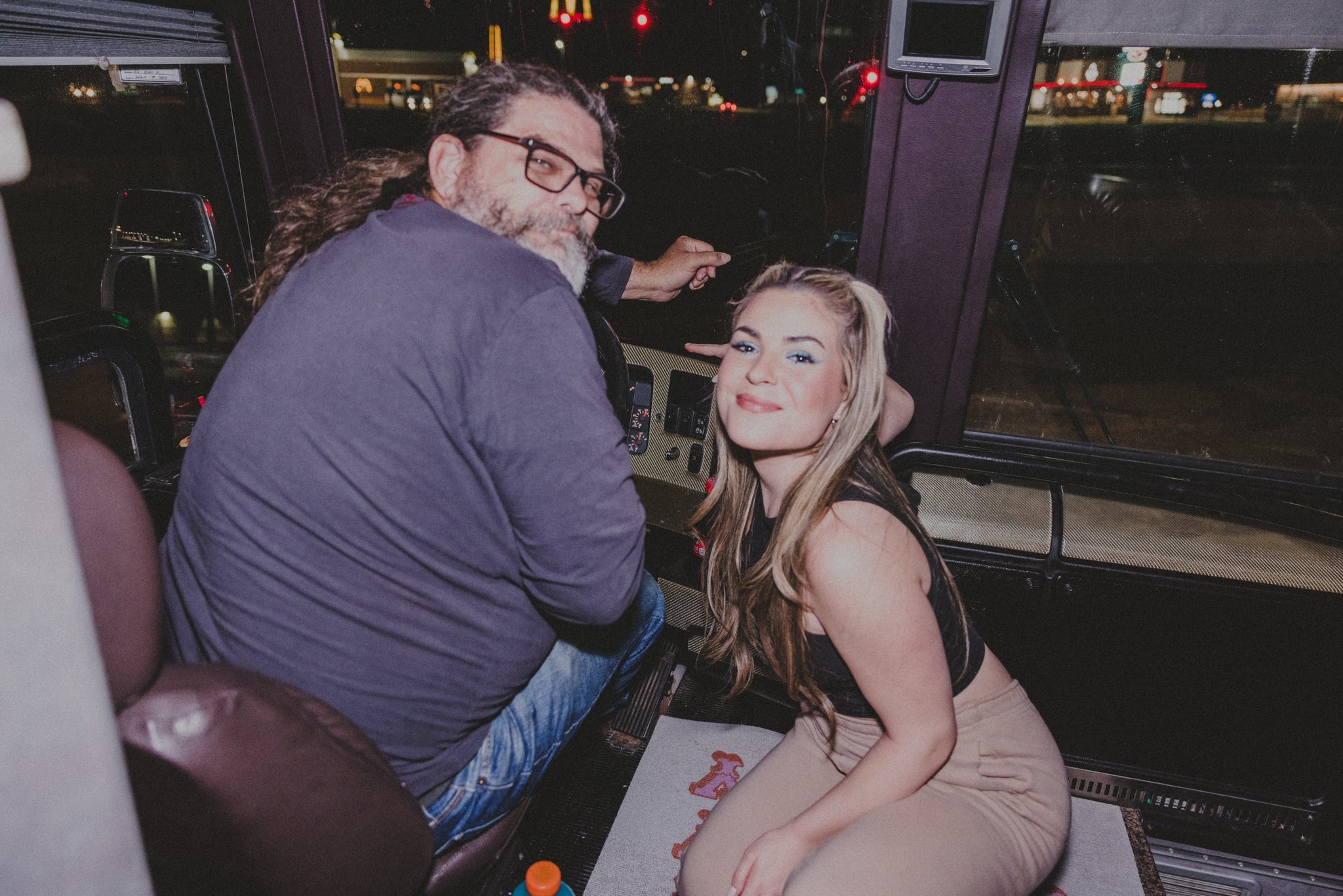 TENILLE ARTS 님의 트위터 "SO many people go into making concerts possible