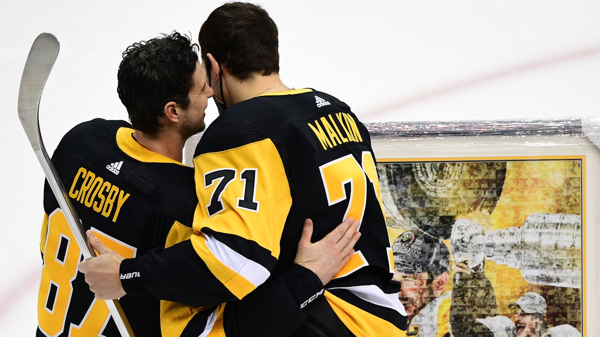 PensInsideScoop's tweet photo. I will NEVER get over Geno calling Sid "my favorite player, my favorite guy" 🥺 https://t.co/6OjIJRyLY0