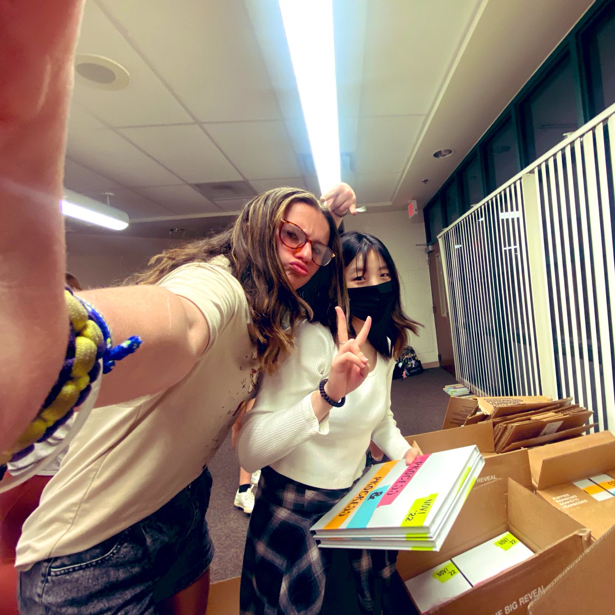 mschandlerbrown's tweet photo. Shoutout to our yearbooks staff during distribution week! We are all so excited to share this yearbook with you guys; sooOOooOoOoo much hard work has gone into it🤓🤩📗 https://t.co/1bG3RqqMSu