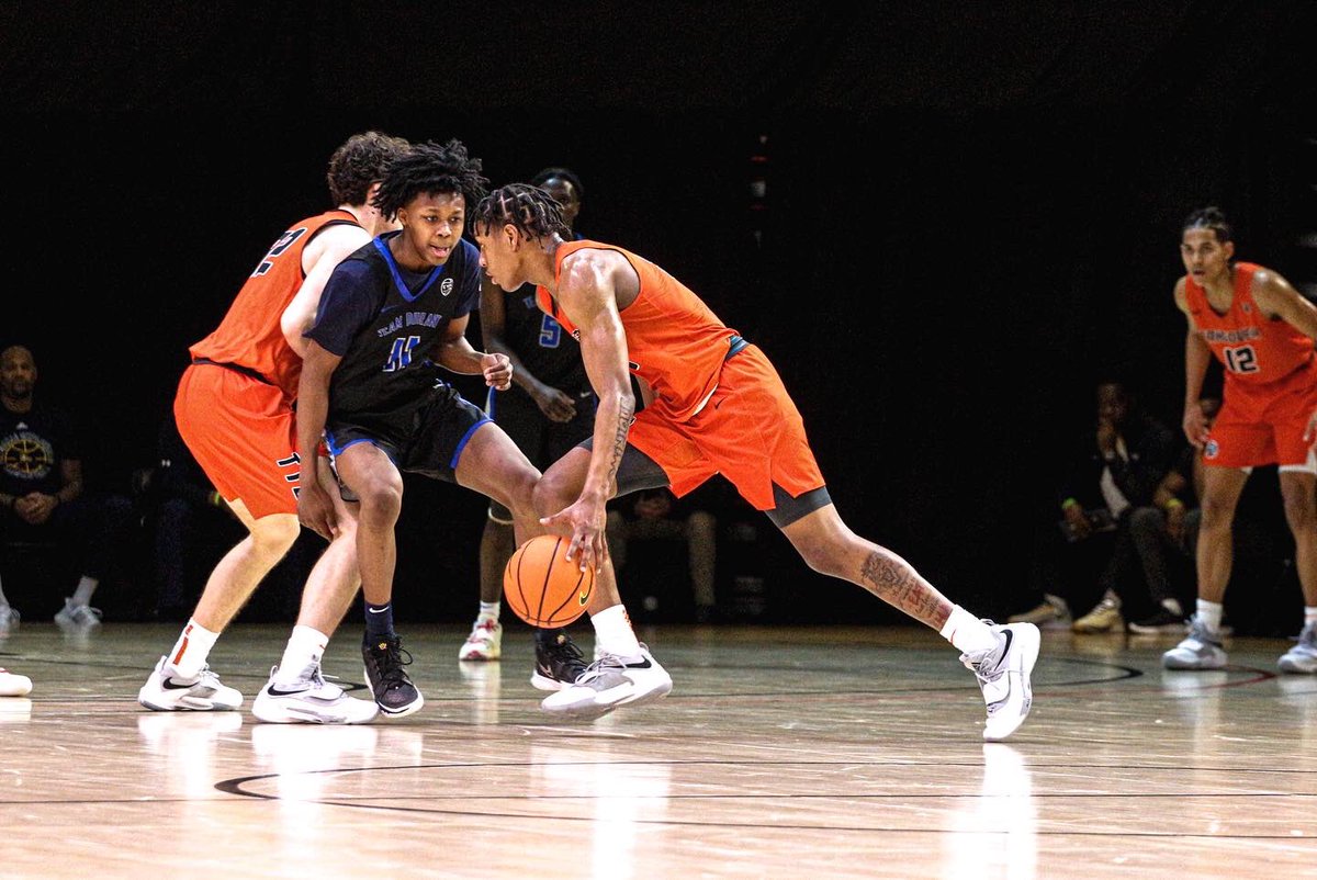 Dave's Joint (@daves_joint) on Twitter photo #lostfiles After leading <a href="/PVIHoops/">PVI Boys Basketball</a> to a <a href="/WCACSports/">Washington Catholic Athletic Conference</a> 🏆 and a state 🏆, <a href="/thatdogdeshawn/">DeShawn Harris-Smith👨🏽🔬</a> has been making his presence felt on the court & looks to add to his 12 scholarship offers this spring & summer while playing for <a href="/TTOBasketball/">Team Takeover Basketball</a>. #lostfiles After leading <a href="/PVIHoops/">PVI Boys Basketball</a> to a <a href="/WCACSports/">Washington Catholic Athletic Conference</a> 🏆 and a state 🏆, <a href="/thatdogdeshawn/">DeShawn Harris-Smith👨🏽🔬</a> has been making his presence felt on the court & looks to add to his 12 scholarship offers this spring & summer while playing for <a href="/TTOBasketball/">Team Takeover Basketball</a>.