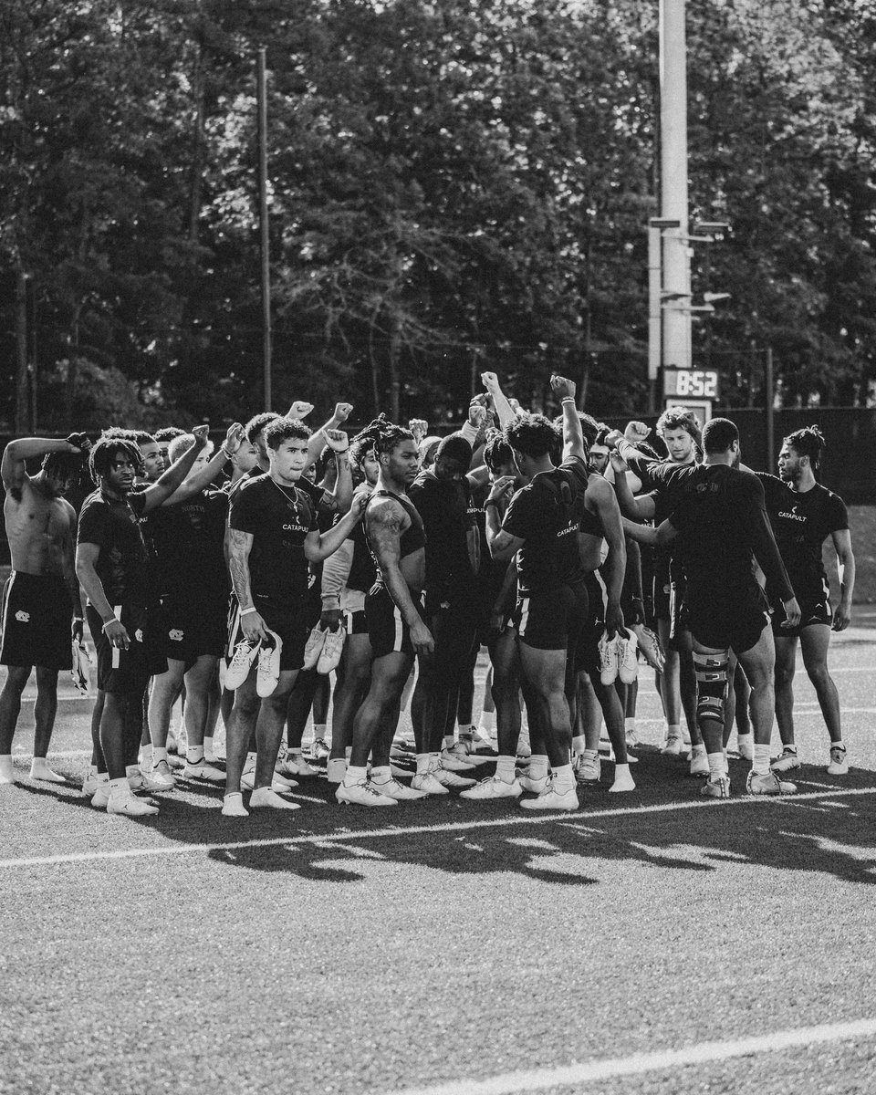 Carolina Football tweet media