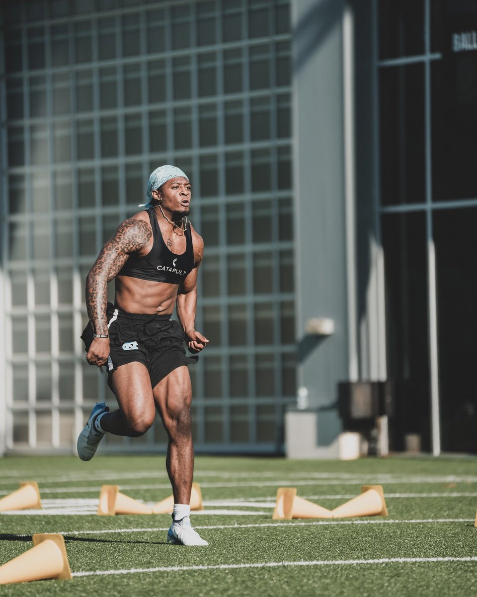 Carolina Football tweet media