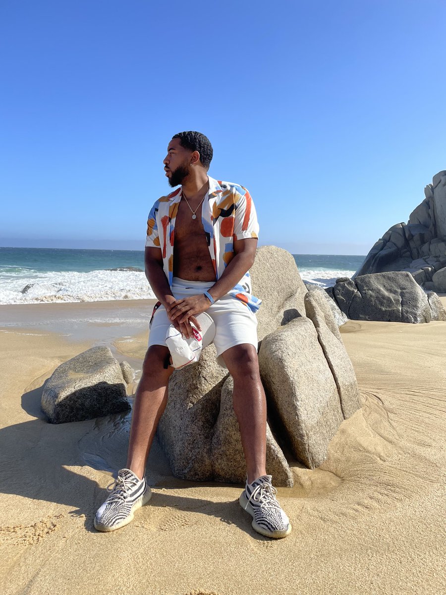 BelieveInMarc5's tweet photo. Year 27. Forever Blessed🙏🏾. Live yo life my boy, you only get 1 to live. #MATHIEUERA https://t.co/ts6MXzPW24