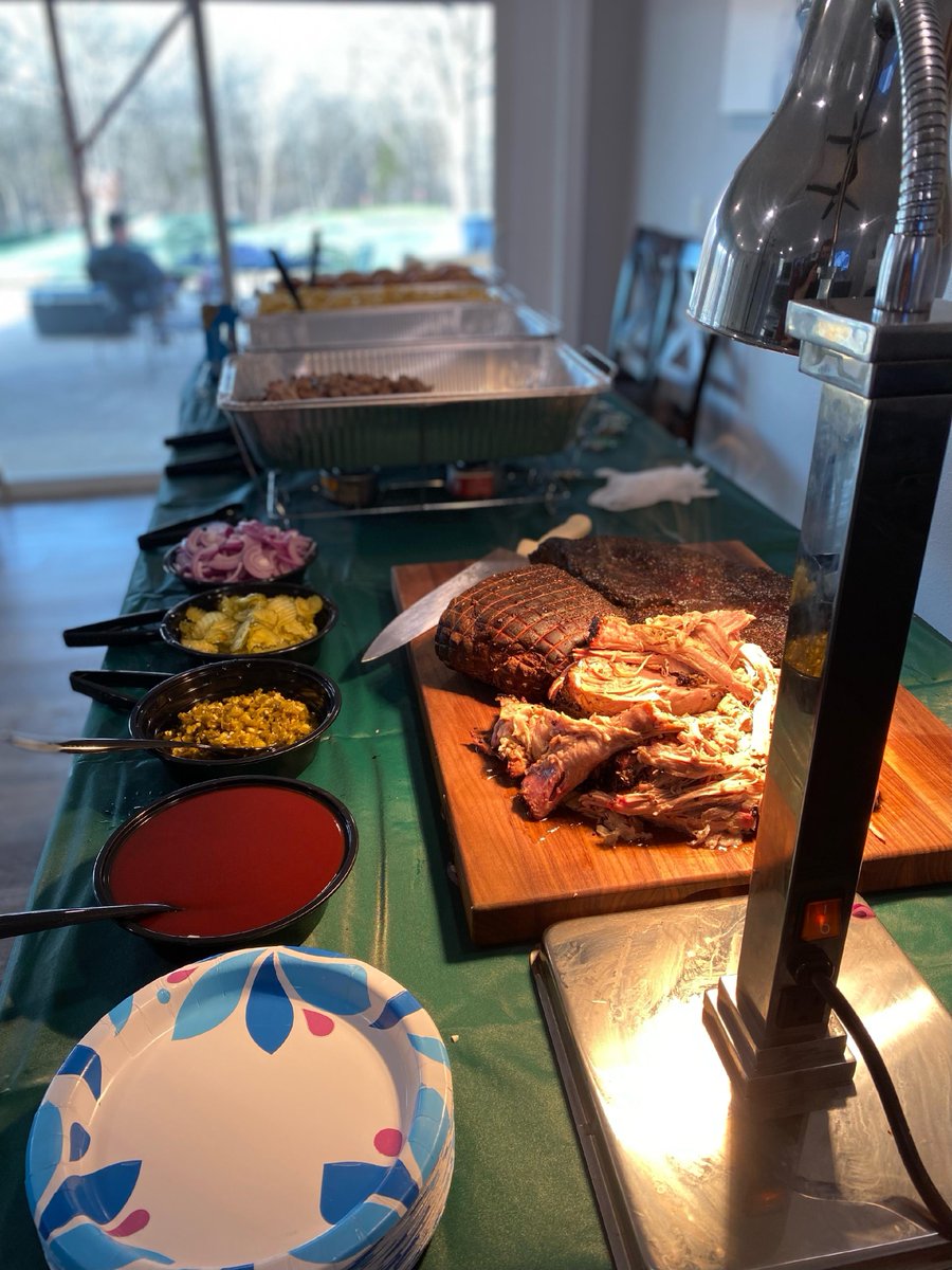 one90smokedmeat's tweet photo. 🚨ATTENTION🚨: It's NATIONAL BARBECUE DAY! It's our favorite holiday at One90 Smoked Meats. Stop by and try our delicious barbecue before it's too late! https://t.co/bR3Qmugpuj

#dallascatering #one90smokedmeats #one90 #nationalbarbecueday #nationalbbqday https://t.co/q2lci5ey47